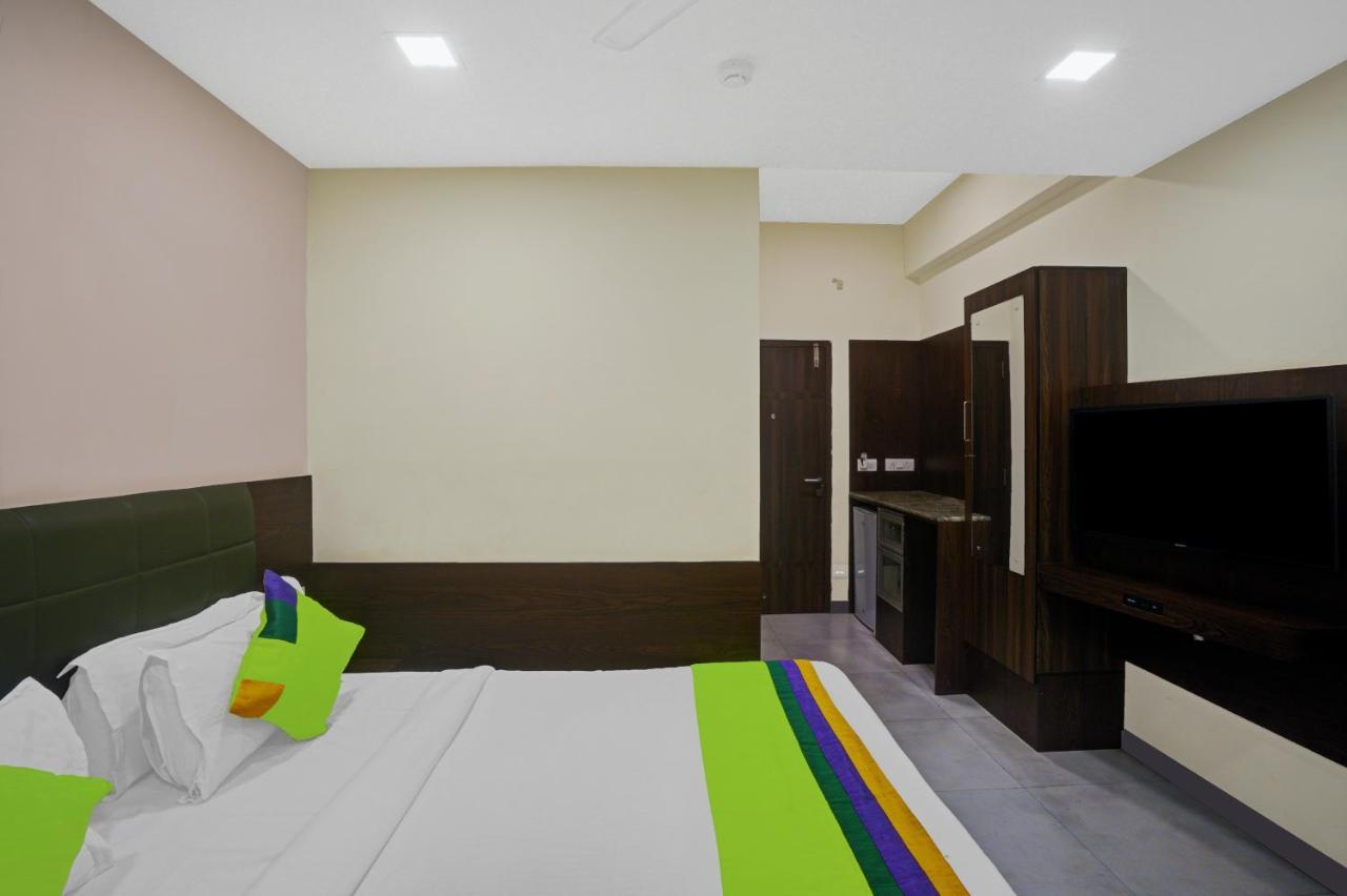 Greenotel Rooms Hazira, Surate Exterior foto