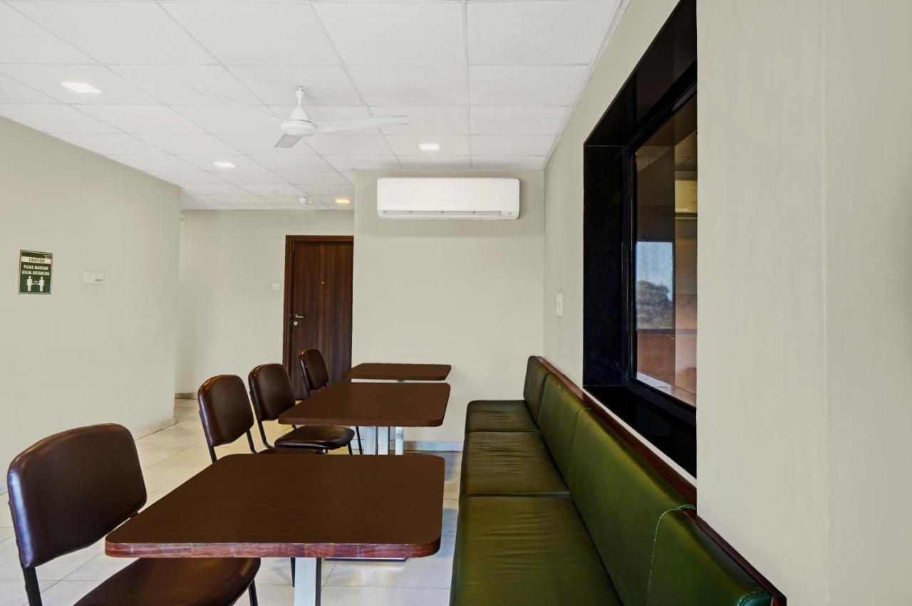 Greenotel Rooms Hazira, Surate Exterior foto