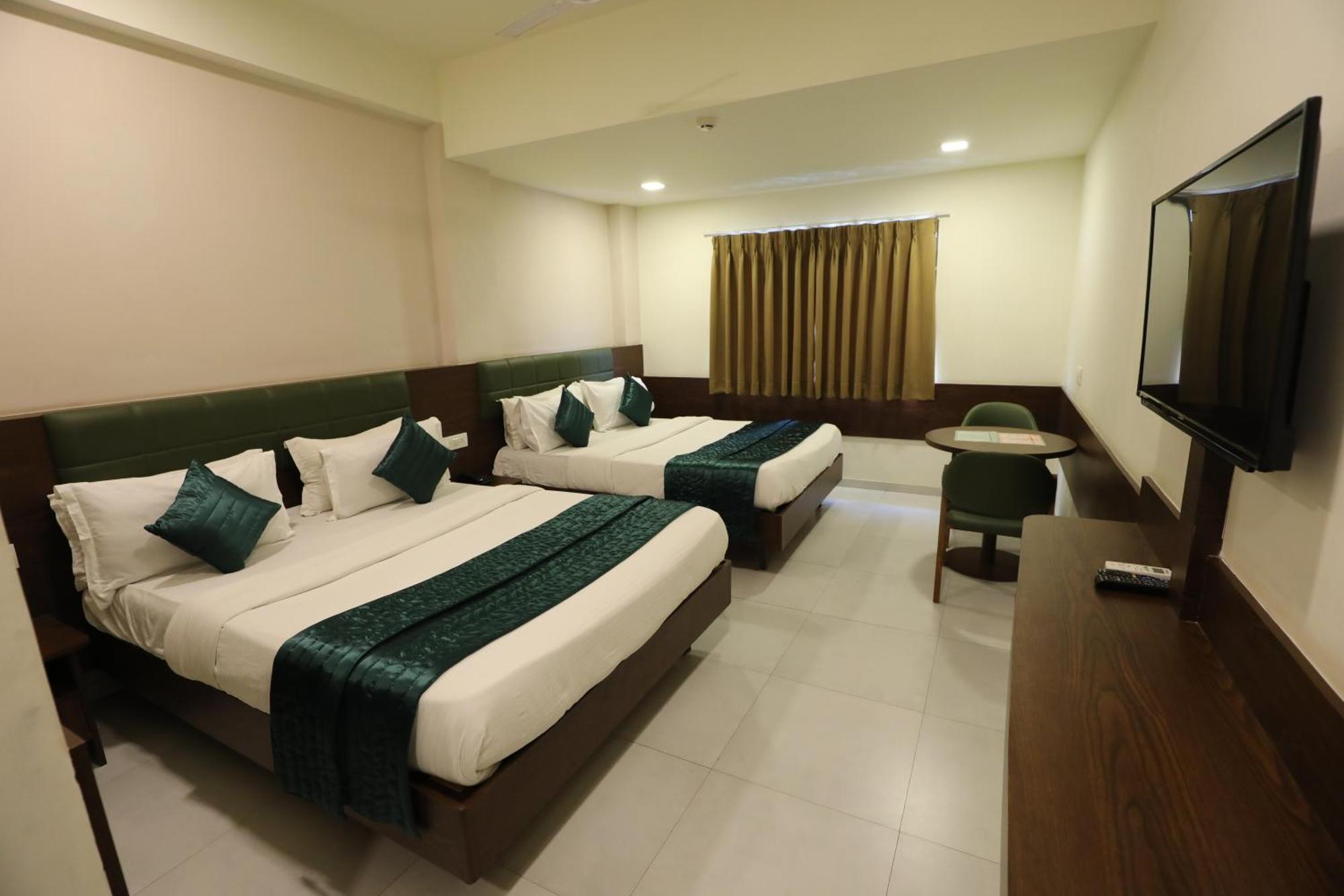 Greenotel Rooms Hazira, Surate Exterior foto