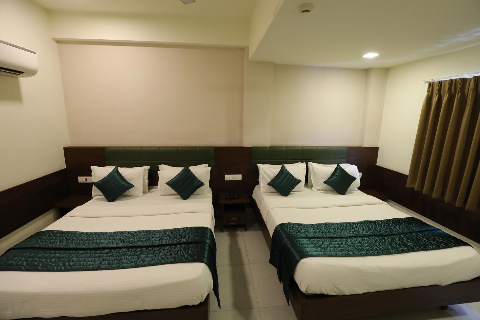 Greenotel Rooms Hazira, Surate Exterior foto