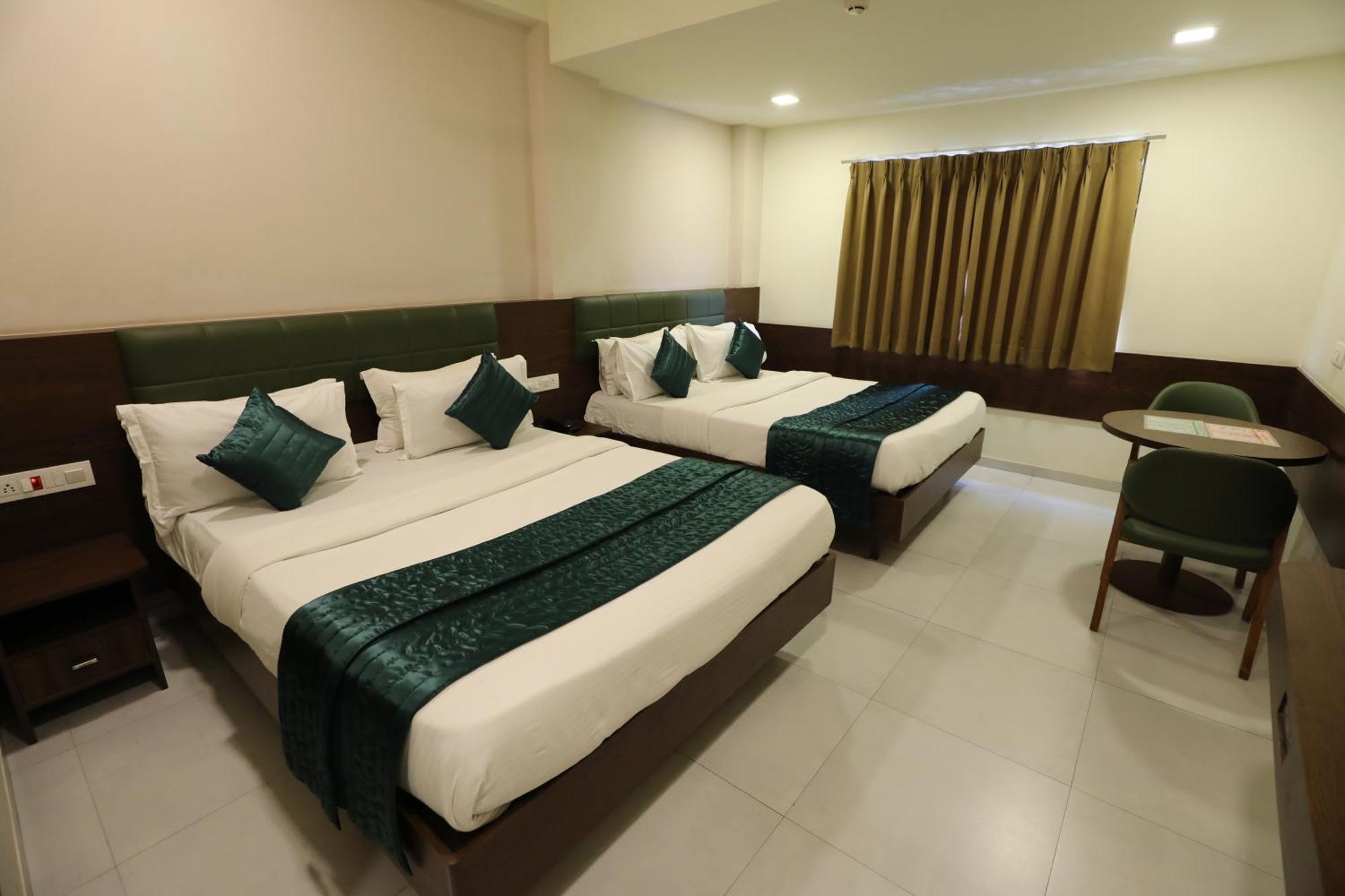 Greenotel Rooms Hazira, Surate Exterior foto