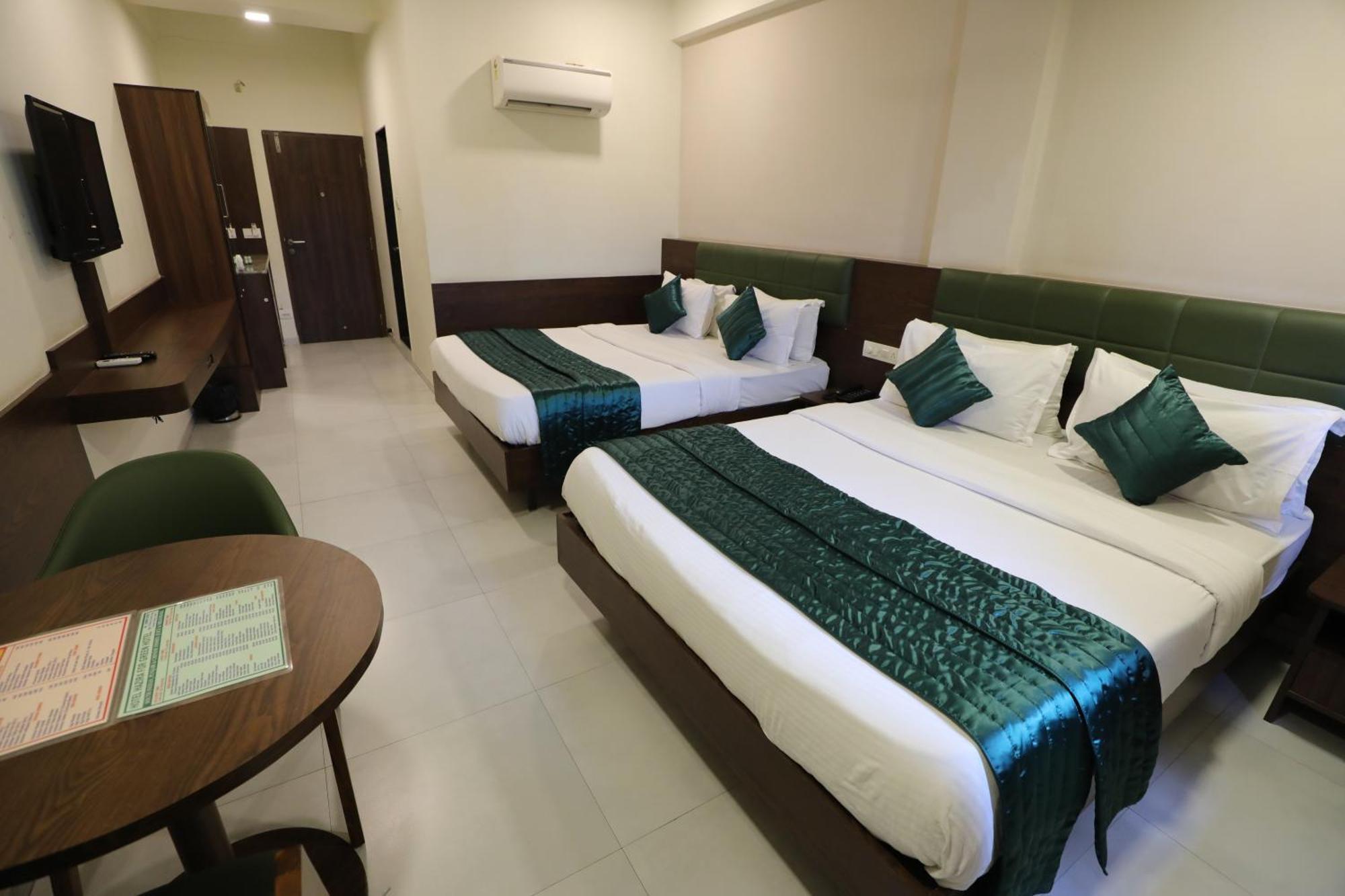 Greenotel Rooms Hazira, Surate Exterior foto