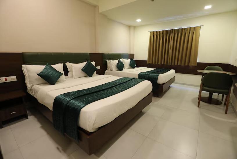 Greenotel Rooms Hazira, Surate Exterior foto