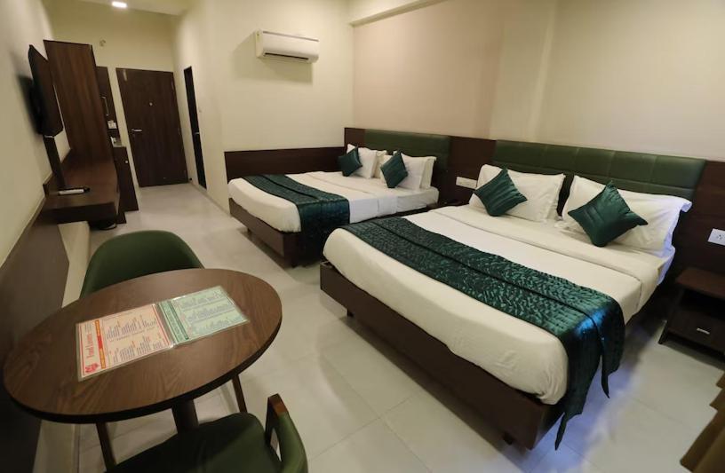 Greenotel Rooms Hazira, Surate Exterior foto